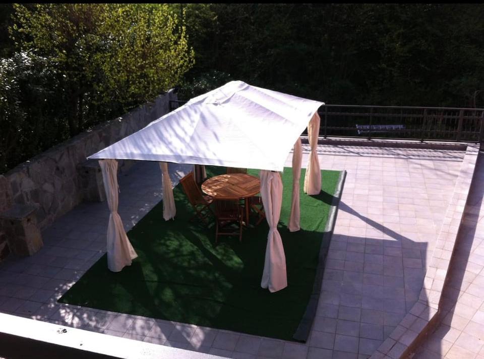 Appartamento In Villa Sulle Colline Di Torino Bagian luar foto